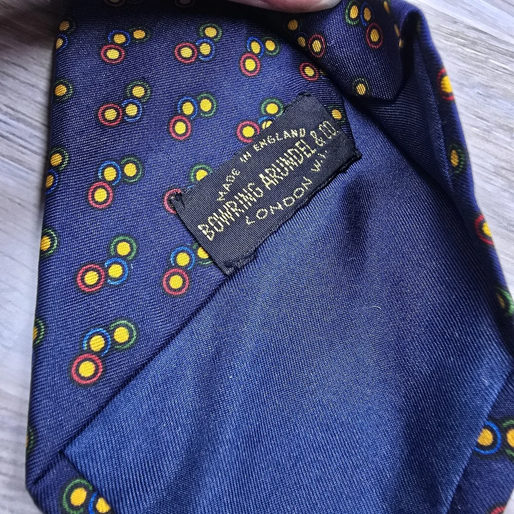 Bowring Arundel &‎ Co navy blue 100% silk yellow gold polka dot tie 56